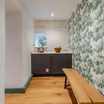 3 Bed In Oc-h30704 *