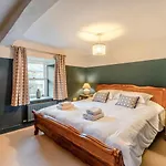 3 Bed In Oc-h30704 *