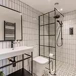 3 Bed In Oc-h30704 *